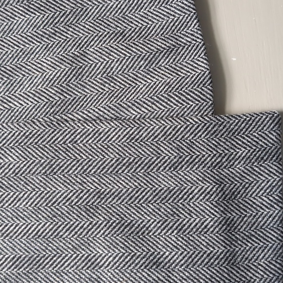 Uniqlo Gray Tweed Skort - Picture 3 of 5
